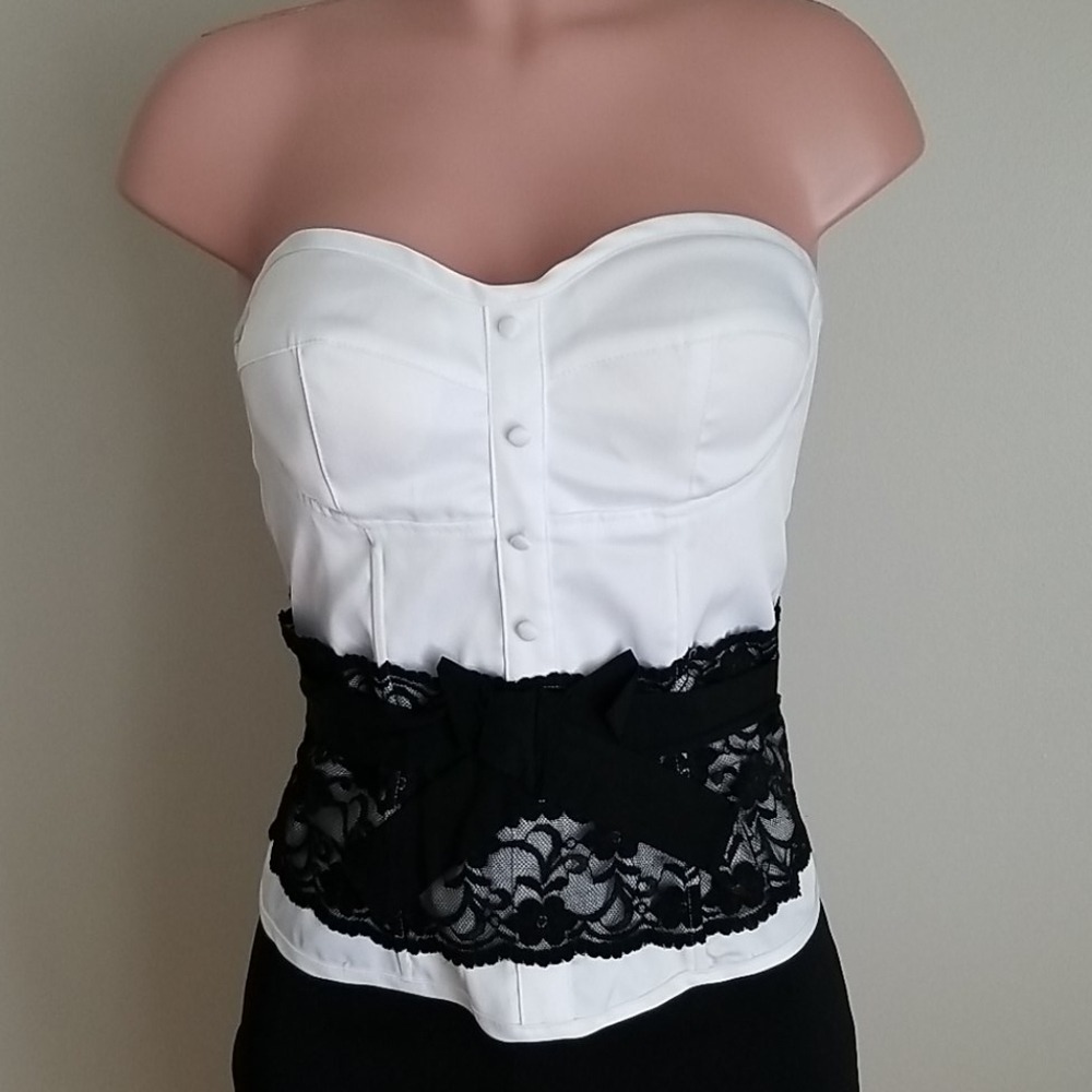 🤑 FOR BUNDLES ONLY🤑COTTON EXPRESS WHITE CORSET LACE